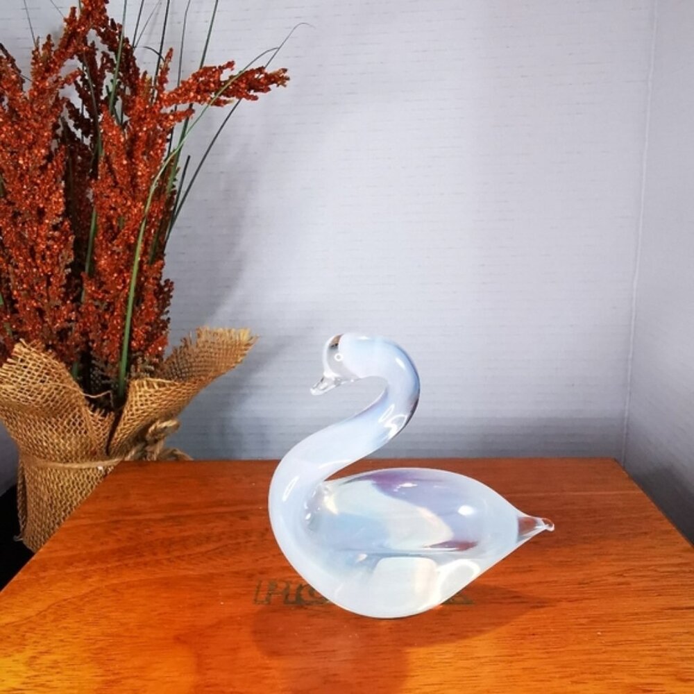 Light Smokey Gray Art Glass Swan Figurine
